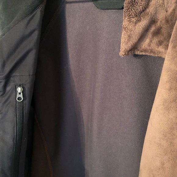 Mountain Hardwear Jacket - Picture 8 of 8